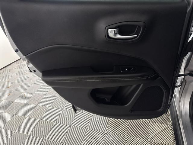2018 Jeep Compass Latitude FWD