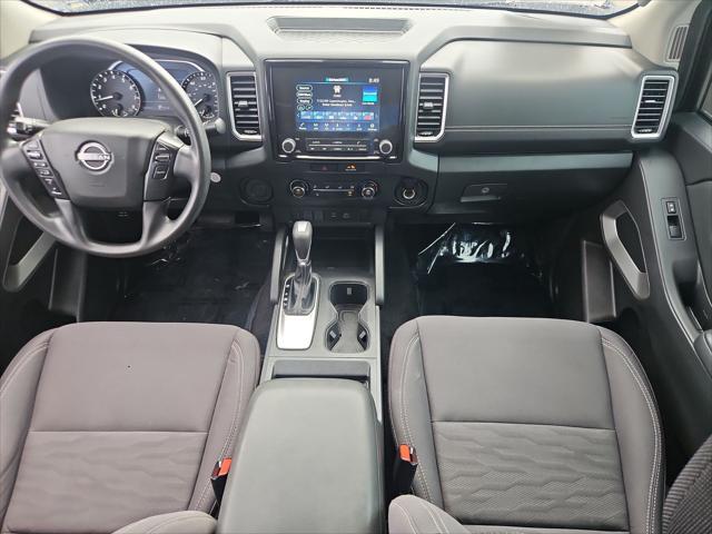 2022 Nissan Frontier Crew Cab SV 4x2