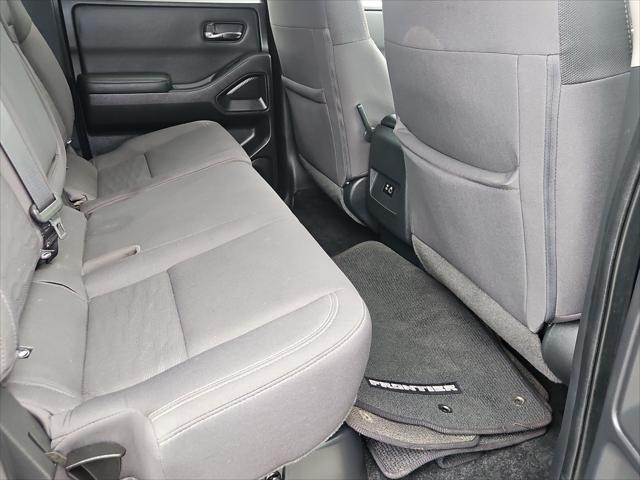 2022 Nissan Frontier Crew Cab SV 4x2
