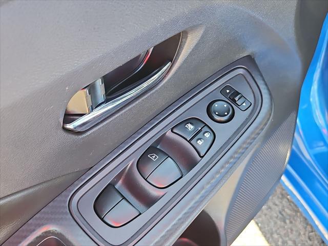 2020 Nissan Versa SV Xtronic CVT