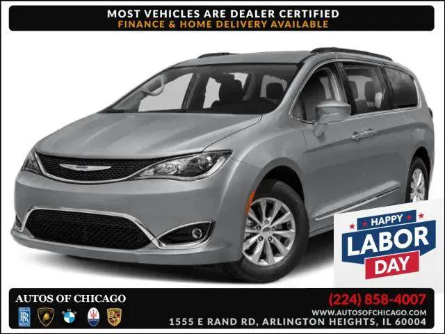 2020 Chrysler Pacifica Touring L for sale in Arlington Heights, IL