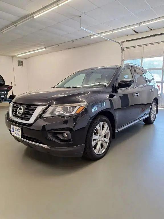 2018 Nissan Pathfinder SL for sale in Lake Odessa, MI