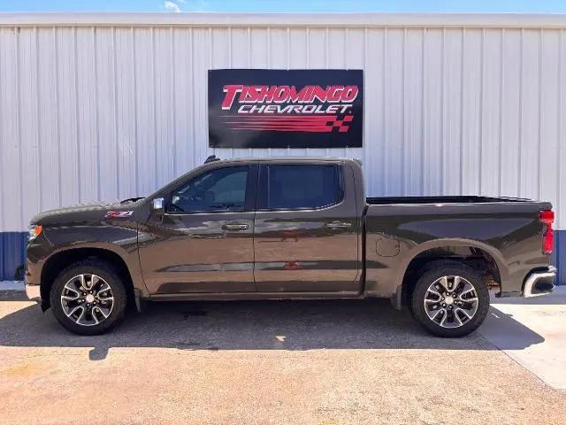 2023 Chevrolet Silverado 1500 4WD Crew Cab Standard Bed LT for sale in Tishomingo, OK
