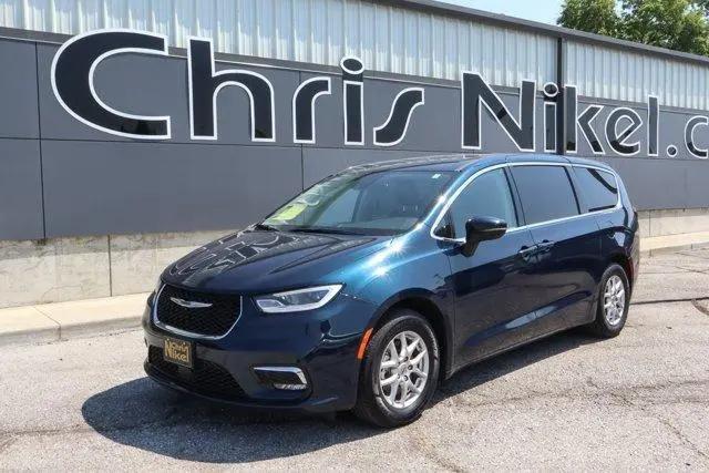 2023 Chrysler Pacifica Touring L for sale in Broken Arrow, OK