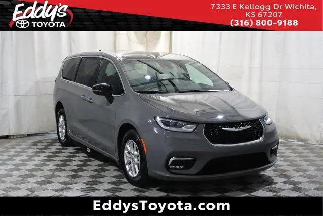 2024 Chrysler Pacifica Touring for sale in Wichita, KS