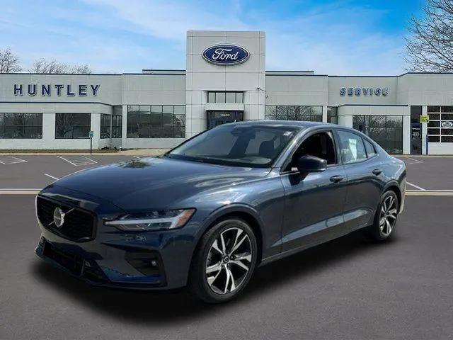 2024 Volvo S60 B5 Core Dark Theme for sale in Huntley, IL