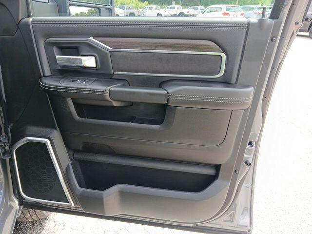 2026 Ram 3500 Laramie Crew Cab 4x4 8 Box