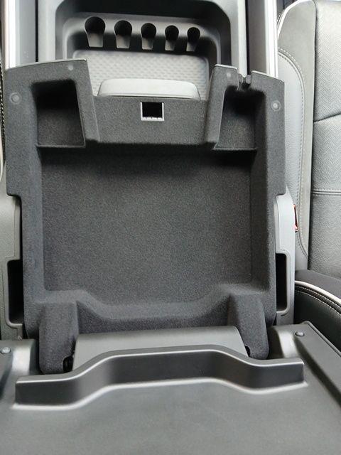 2026 Ram 3500 Laramie Crew Cab 4x4 8 Box