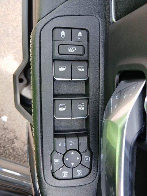 2026 Ram 3500 Laramie Crew Cab 4x4 8 Box