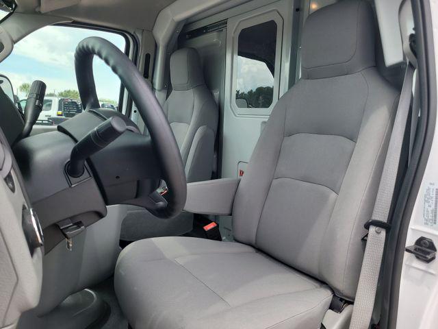 2027 Ford E-350 Cutaway Base