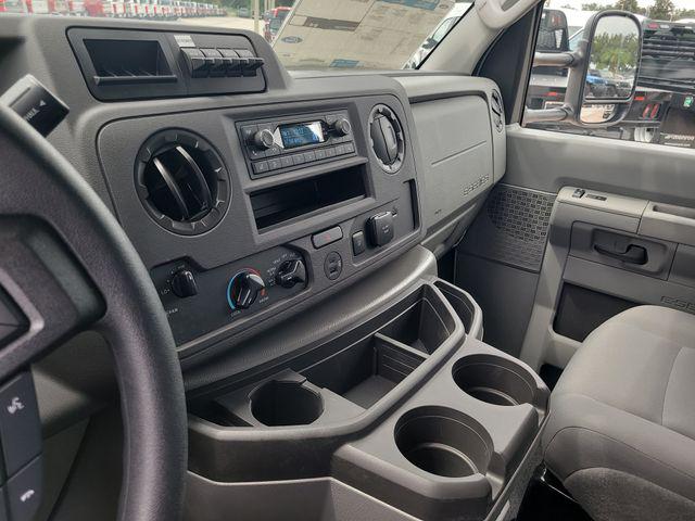 2027 Ford E-350 Cutaway Base