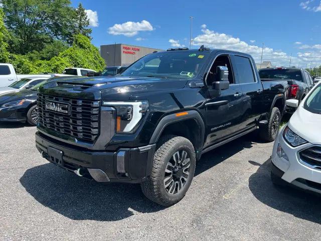 2024 GMC Sierra 3500HD 4WD Crew Cab Standard Bed Denali Ultimate for sale in Niagara Falls, NY