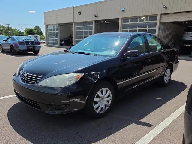 2006 Toyota Camry LE for sale in Fort Wayne, IN