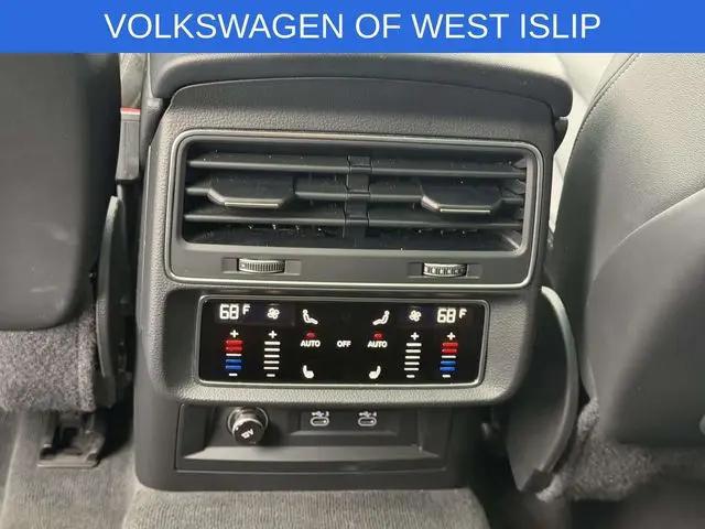 2021 Audi Q8 Premium Plus 55 TFSI quattro Tiptronic