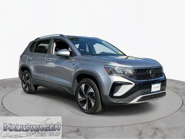 2023 Volkswagen Taos 1.5T SE for sale in West Islip, NY