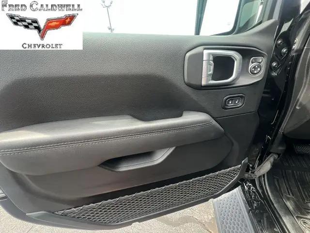 2021 Jeep Wrangler Unlimited Sahara Altitude