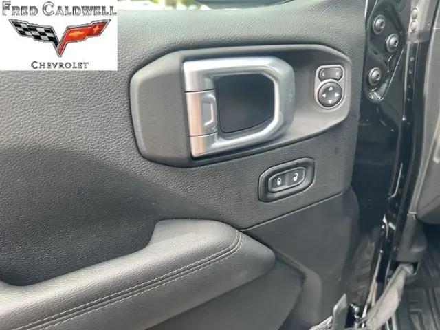 2021 Jeep Wrangler Unlimited Sahara Altitude