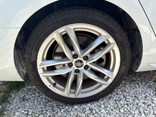 2024 Audi A4 Premium Plus 45 TFSI S line quattro S tronic