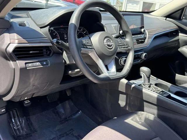 2025 Nissan Altima SV FWD 2025 Nissan Altima SV FWD