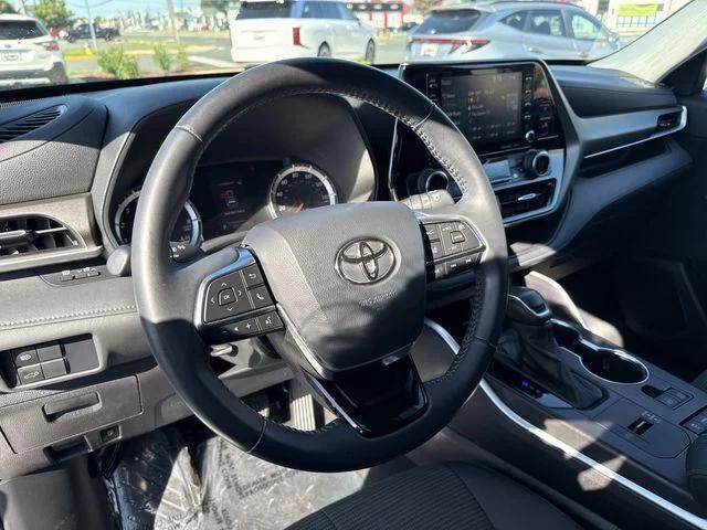 2021 Toyota Highlander LE 2021 Toyota Highlander LE