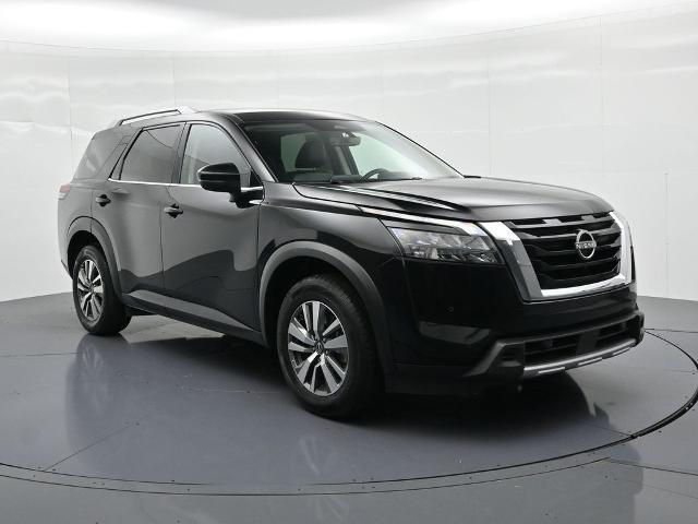 2025 Nissan Pathfinder SL FWD