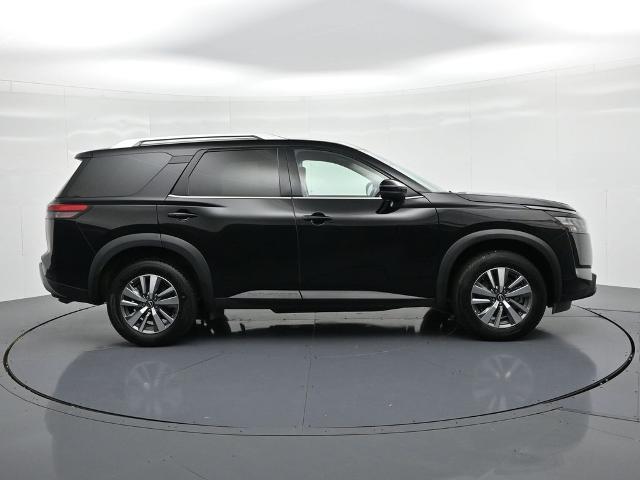 2025 Nissan Pathfinder SL FWD