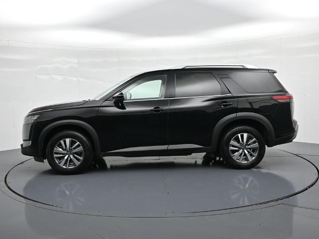 2025 Nissan Pathfinder SL FWD
