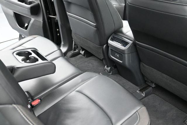 2025 Nissan Pathfinder SL FWD