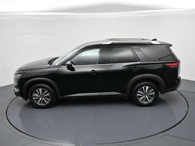 2025 Nissan Pathfinder SL FWD