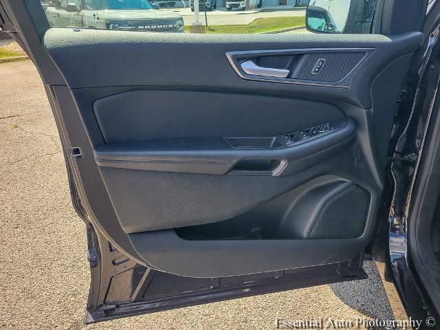 2023 Ford Edge SE