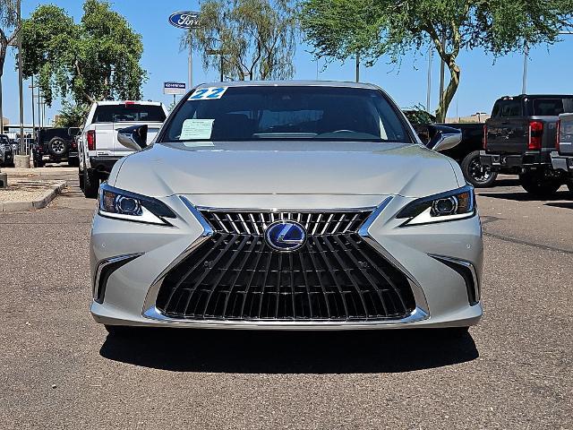2022 Lexus ES 300h Base