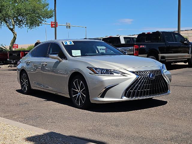 2022 Lexus ES 300h Base