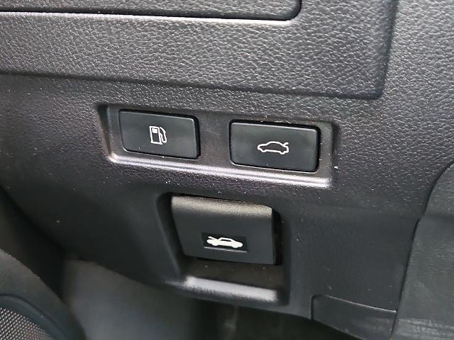 2022 Lexus ES 300h Base