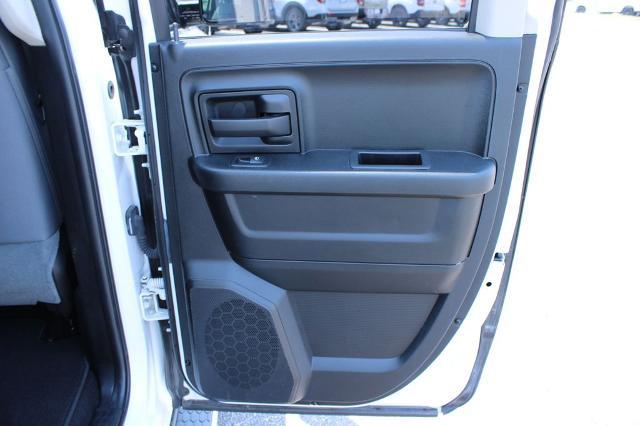 2017 Ram 1500 Express Quad Cab 4x4 6'4" Box