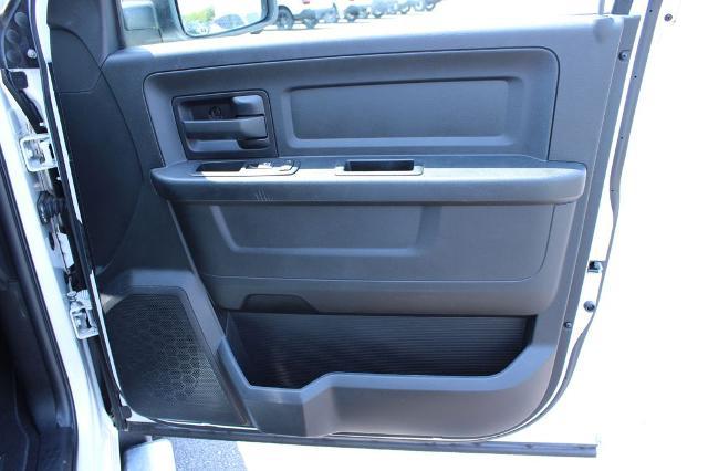 2017 Ram 1500 Express Quad Cab 4x4 6'4" Box