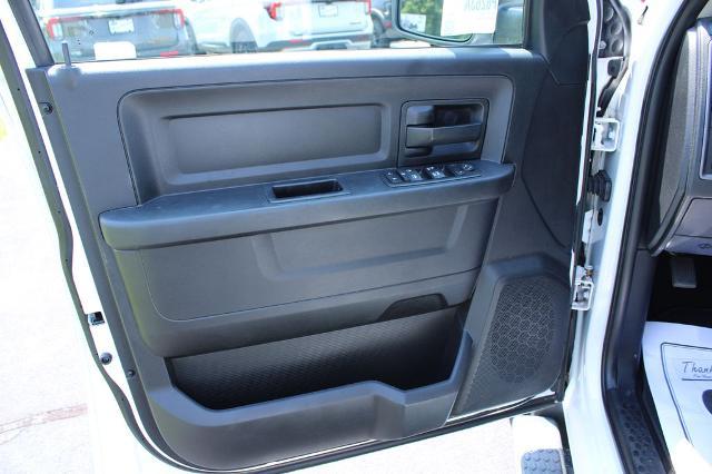 2017 Ram 1500 Express Quad Cab 4x4 6'4" Box