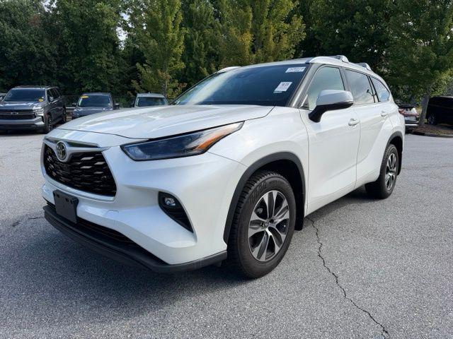 2021 Toyota Highlander XLE for sale in Asheville, NC