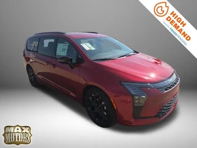 2027 Chrysler Pacifica Select for sale in Butler, MO