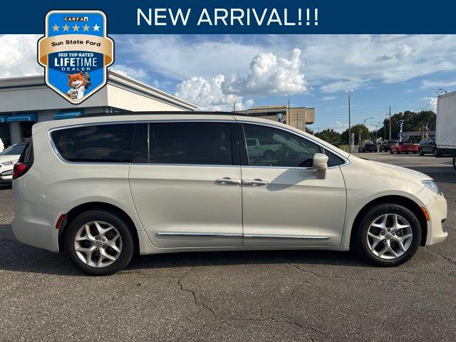2017 Chrysler Pacifica Touring-L for sale in Orlando, FL