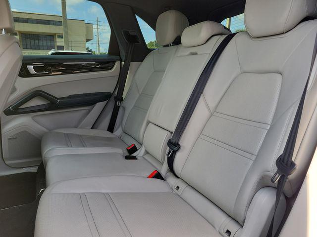 2021 Porsche Cayenne Base