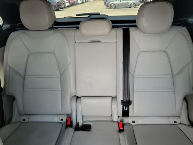 2021 Porsche Cayenne Base