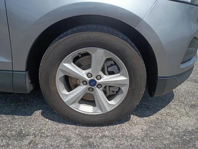 2021 Ford Edge SE