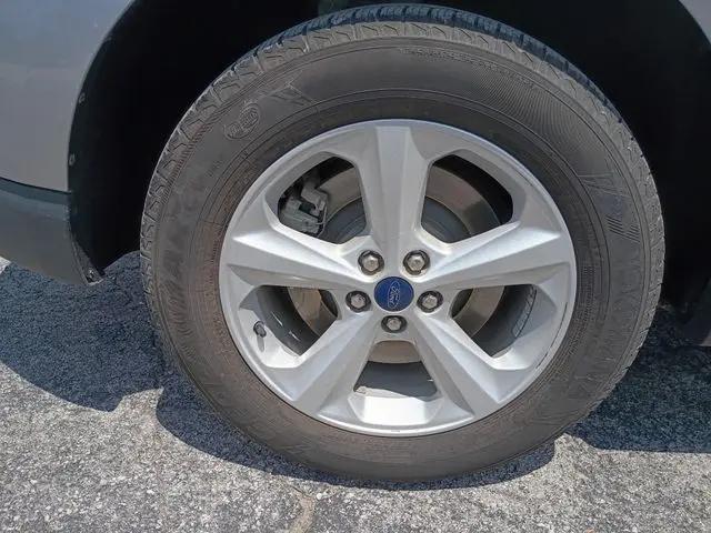 2021 Ford Edge SE