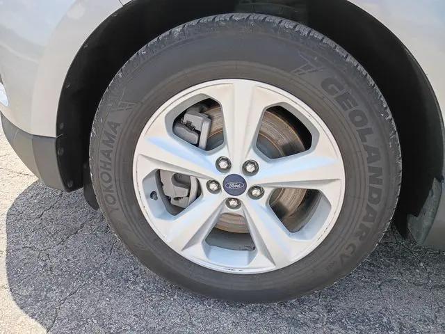 2021 Ford Edge SE