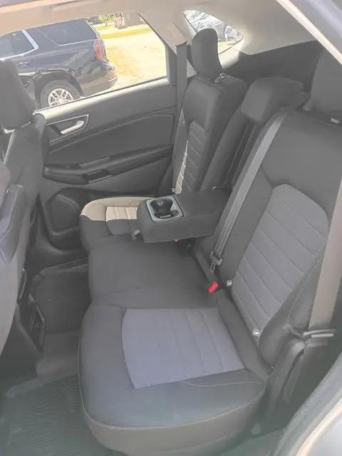 2021 Ford Edge SE