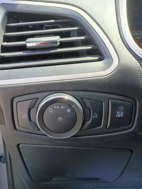 2021 Ford Edge SE