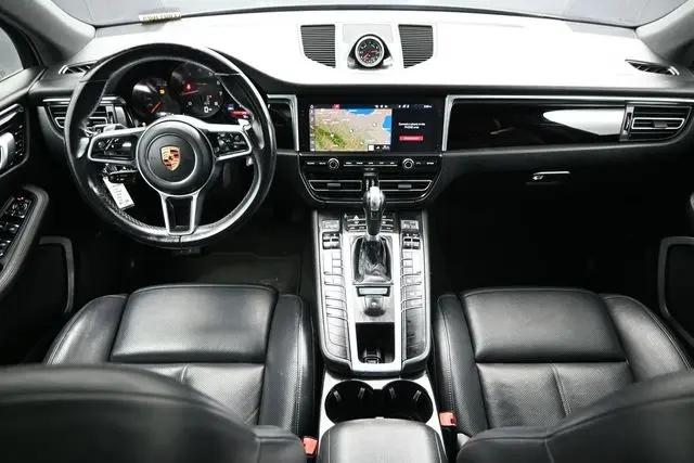2020 Porsche Macan Macan