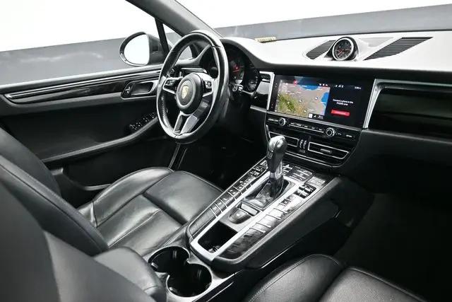 2020 Porsche Macan Macan