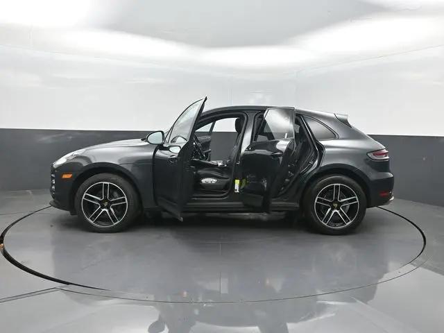 2020 Porsche Macan Macan