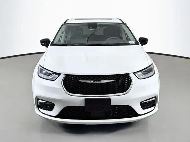 2024 Chrysler Pacifica Limited AWD